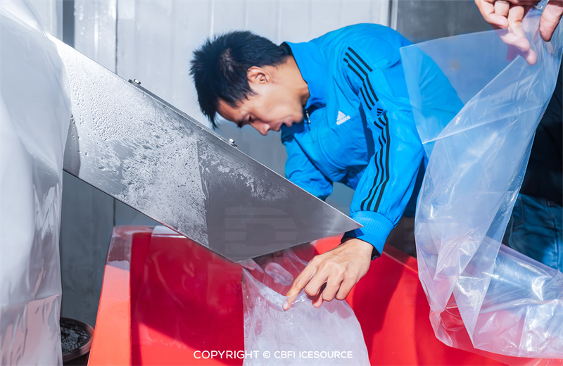 Instalação de máquina de gelo tubular de 10 toneladas em Bekasi, Indonésia